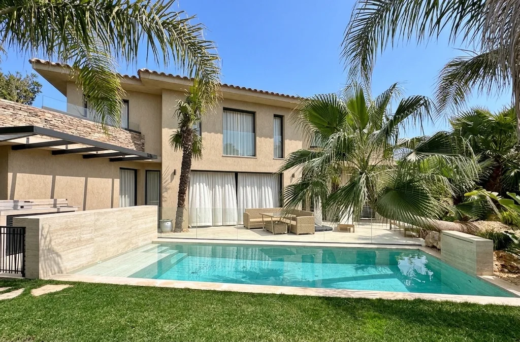 Maison T - Sanary sur mer (83)