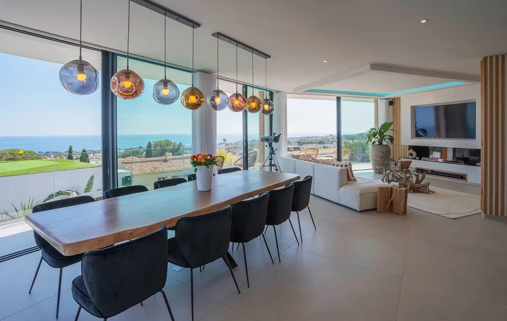 Villa Haute - Domaine de 3 villas - Bandol (83)