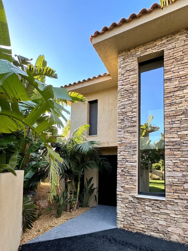 Maison T - Sanary sur mer (83)