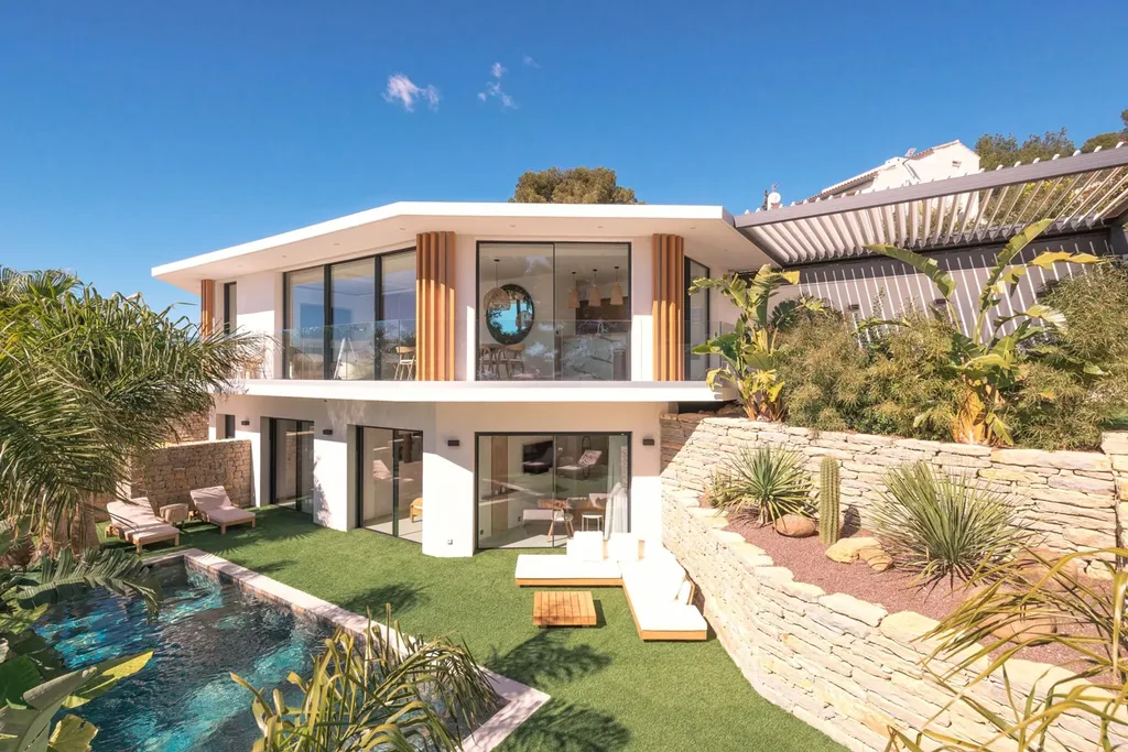 Villa Basse - Domaine de 3 villas - Bandol (83)