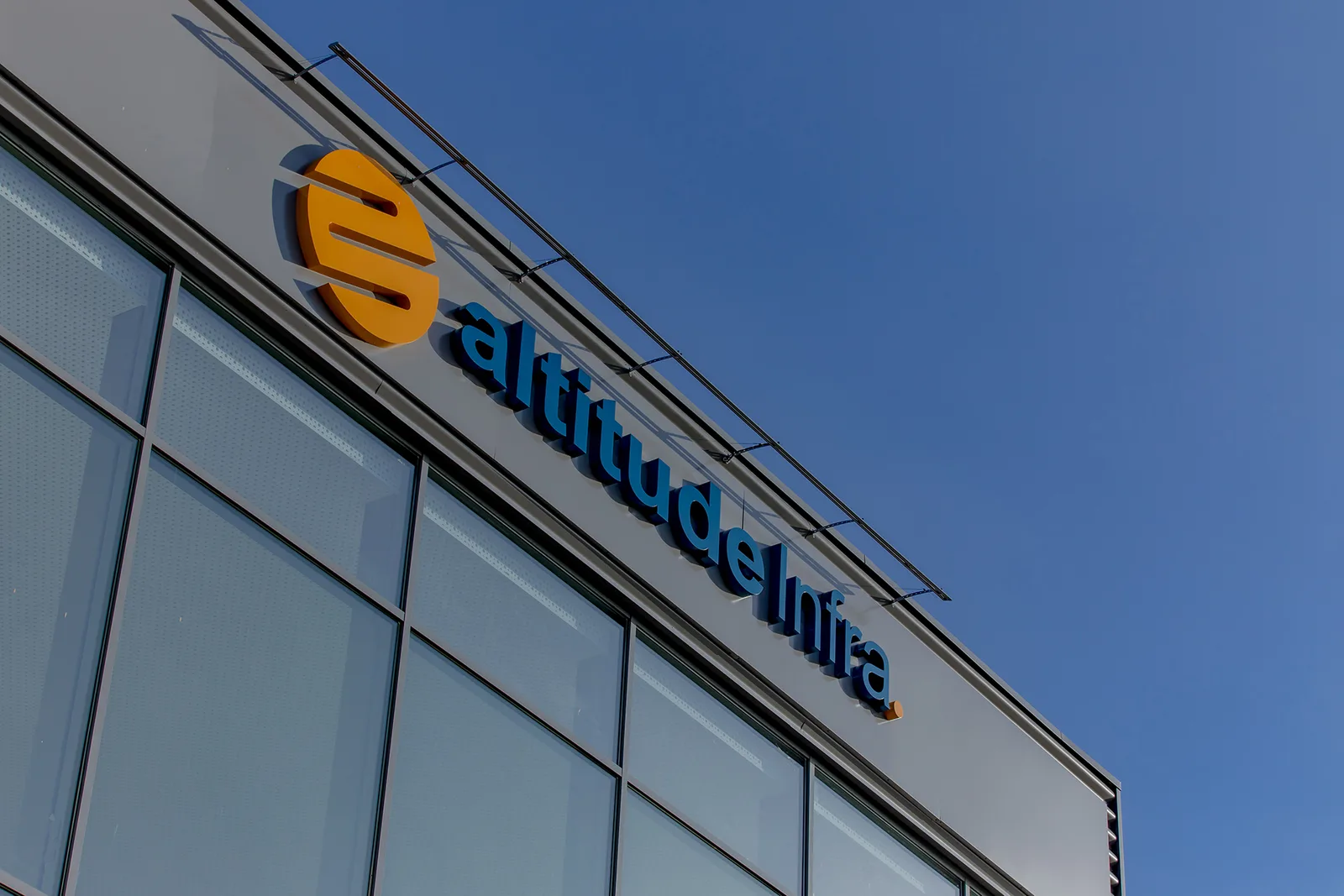 ALTITUDE INFRA Siège Social- Val de Reuil (27)